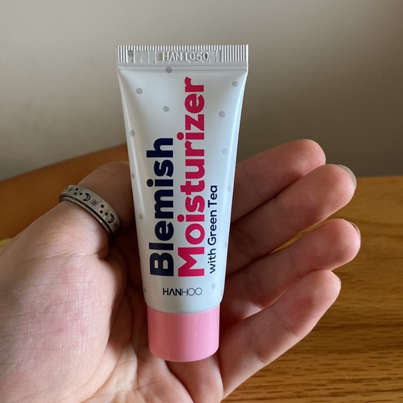 Skincare dream kit!! - Picture 4 of 6